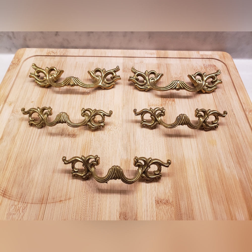 Set of 5 Vintage French Provincial Style Drawer Pulls Brass Tone